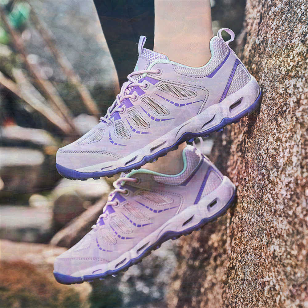 Sumer Round Tip Silver Sneaker - đánh giá và giá Women Fashion Over 50