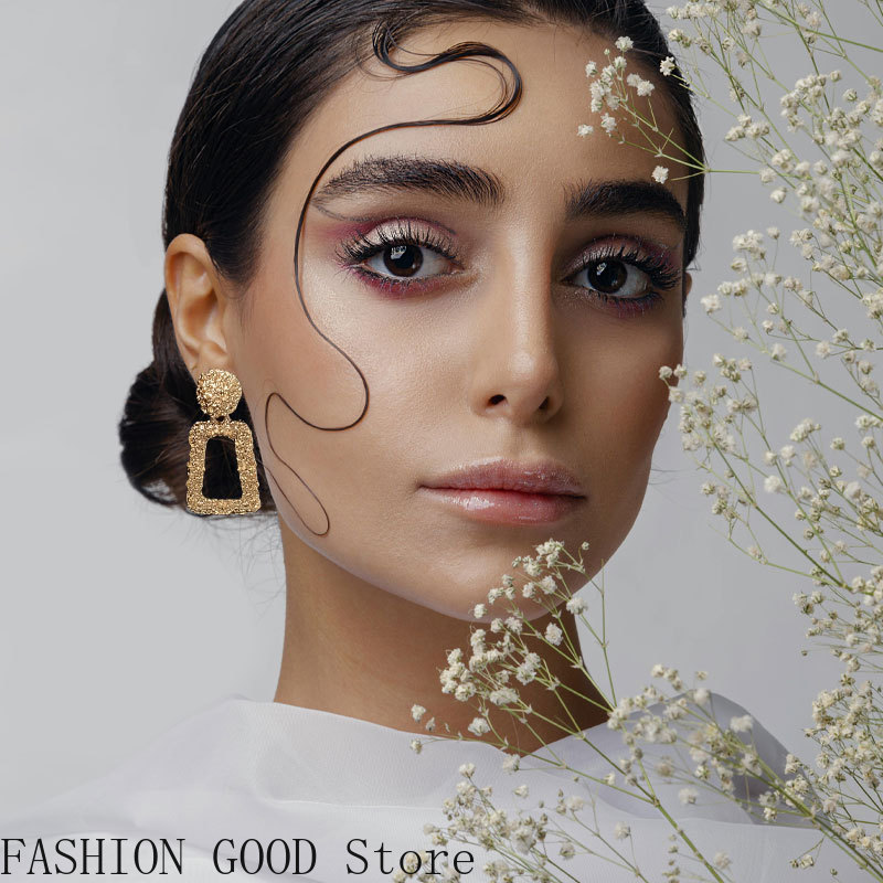 Metal Earrings High-end Hollow - đánh giá và giá Women'S Fashion Website