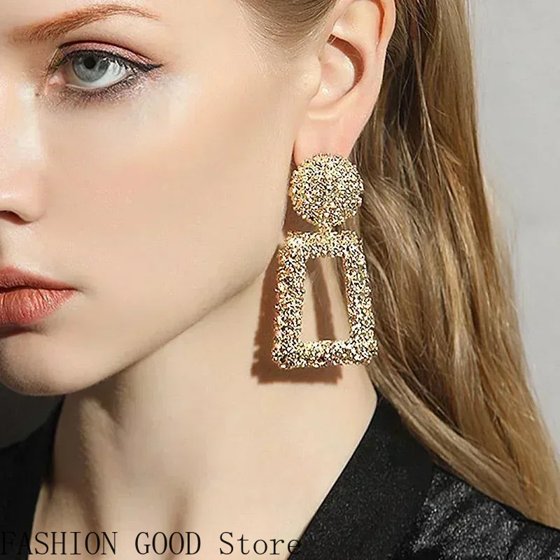 Metal Earrings High-end Hollow - đánh giá và giá Women'S Fashion Website